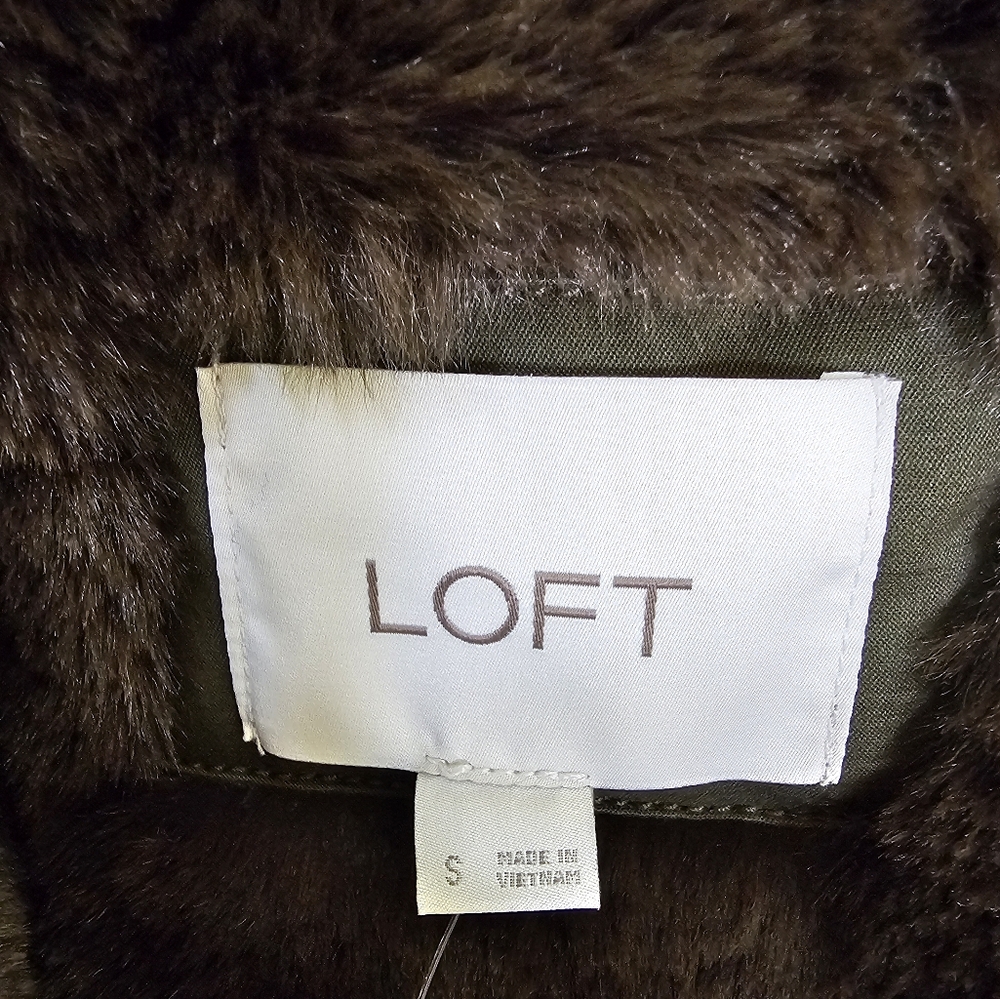 🎉HOST PICK🎉LOFT Modern Parka, size S - Picture 4 of 10